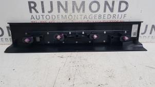 Gebrauchte Einstieg vorne links Jaguar XE 2.0d 180 16V AWD Preis auf Anfrage angeboten von Autodemontage Rijnmond BV