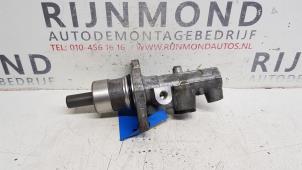 Used Master cylinder BMW 5 serie Touring (E39) 525d 24V Price on request offered by Autodemontage Rijnmond BV