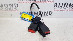 Used Rear seatbelt buckle, centre Opel Corsa F (UB/UH/UP) 1.2 Turbo 12V 100 Price € 36,30 Inclusive VAT offered by Autodemontage Rijnmond BV