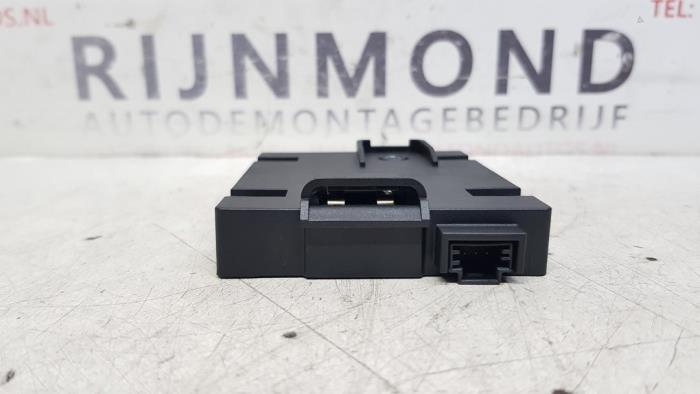 Begagnade Komfortmodul Mercedes B (W245) 2.0 B-180 CDI 16V Pris € 24,20 Inklusive moms erbjuds av Autodemontage Rijnmond BV