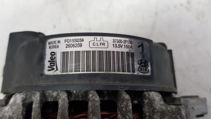 Usagé Dynamo Hyundai iX35 (LM) 2.0 CRDi 16V 4x4 Prix € 36,30 Prix TTC proposé par Autodemontage Rijnmond BV