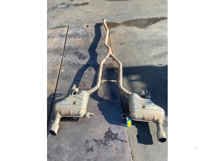 Usagé Echappement (complet) Mercedes ML II (164/4JG) 3.0 ML-320 CDI 4-Matic V6 24V Prix sur demande proposé par Autodemontage Rijnmond BV