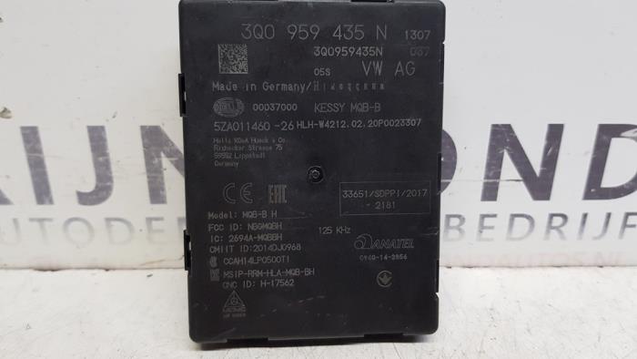 Używane Modul keyless vehicle Seat Ibiza V (KJB) 1.0 TSI 12V Cena € 60,50 Z VAT oferowane przez Autodemontage Rijnmond BV