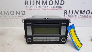 Gebrauchte Radio CD Spieler Volkswagen Golf Plus (5M1/1KP) 1.9 TDI 105 Preis € 40,00 Margenregelung angeboten von Autodemontage Rijnmond BV