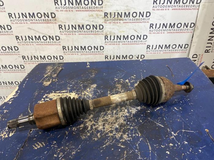 Front drive shaft, left from a Ford Kuga I 2.0 TDCi 16V 140 2010