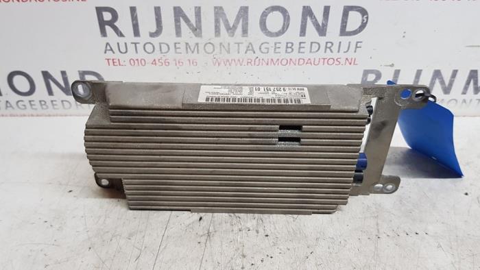 Telefonmodul från en BMW 5 serie Touring (F11) 525d xDrive 16V 2011