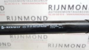 Used Bonnet gas strut, right Renault Clio IV (5R) 1.2 16V Price € 12,10 Inclusive VAT offered by Autodemontage Rijnmond BV