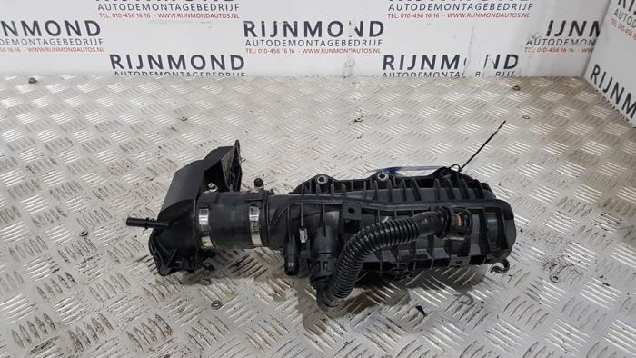 Gebrauchte Ansaugbrugge Ford Fiesta 6 (JA8) 1.0 EcoBoost 12V 100 Preis € 60,50 Mit Mehrwertsteuer angeboten von Autodemontage Rijnmond BV