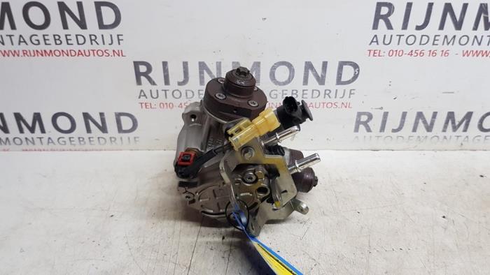 Begagnade Dieselpump Jaguar XF (CC9) 3.0 D V6 24V Pris € 242,00 Inklusive moms erbjuds av Autodemontage Rijnmond BV