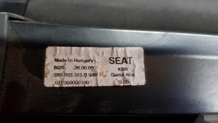 Plandeka przedzialu bagazowego z Seat Exeo ST (3R5) 1.8 T 20V 2011