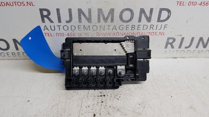 Fuse box from a Volkswagen Polo VI (AW1) 1.0 TSI 12V 2019