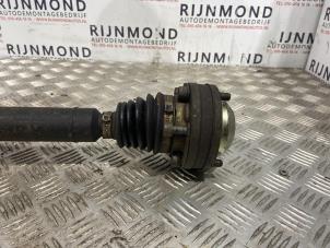 Used Front drive shaft, right Volkswagen Caddy Combi III (2KB,2KJ) 1.6 TDI 16V Price € 72,60 Inclusive VAT offered by Autodemontage Rijnmond BV