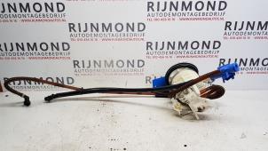Gebrauchte Kraftstoffpumpe Elektrisch Mini Mini (R56) 1.6 16V Cooper S Preis auf Anfrage angeboten von Autodemontage Rijnmond BV