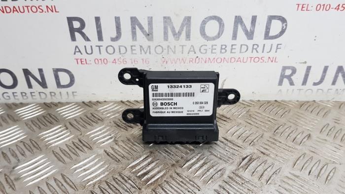 Begagnade PDC-modul Opel Zafira (M75) 1.6 16V Pris € 60,50 Inklusive moms erbjuds av Autodemontage Rijnmond BV