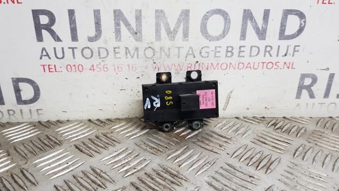 Używane Przelacznik Audi A8 (D3) 4.2 V8 40V Lang Quattro Cena na żądanie oferowane przez Autodemontage Rijnmond BV