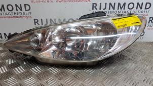 Used Headlight, left Peugeot 206 (2A/C/H/J/S) 1.4 XR,XS,XT,Gentry Price € 30,00 Margin scheme offered by Autodemontage Rijnmond BV