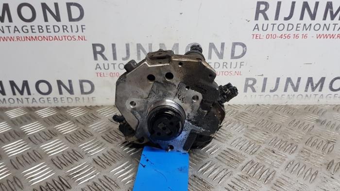 Begagnade Dieselpump Volvo S60 I (RS/HV) 2.4 D5 20V Pris € 100,00 Marginaltabell erbjuds av Autodemontage Rijnmond BV