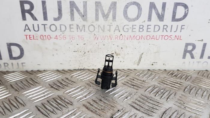Used Engine temperature sensor Mercedes Sprinter 3t (906.61) 210 CDI 16V Price on request offered by Autodemontage Rijnmond BV