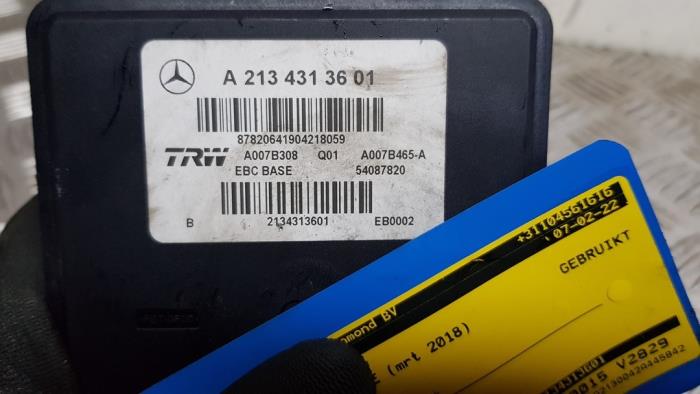 Usagé Pompe ABS Mercedes E (W213) E-220d 2.0 Turbo 16V Prix € 302,50 Prix TTC proposé par Autodemontage Rijnmond BV
