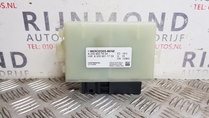 Usagé Module RGE Mercedes E (W213) E-220d 2.0 Turbo 16V Prix € 54,45 Prix TTC proposé par Autodemontage Rijnmond BV