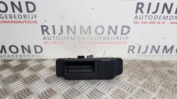 Zgs 002 Tailgate handle Mercedes E E-220d 2.0 Turbo 16V - ZGS002