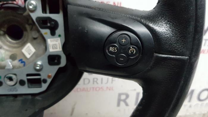 Steering wheel from a MINI Countryman (R60) 1.6 Cooper D 2013
