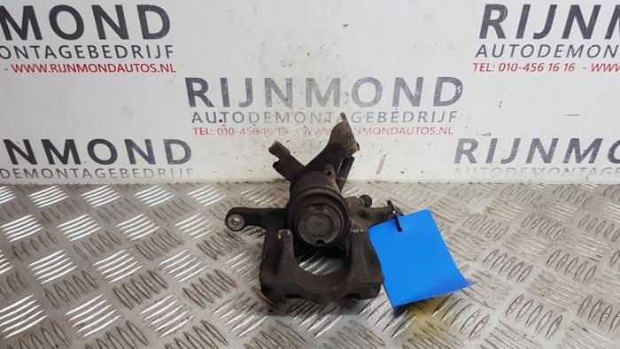 Rear brake calliper, left from a Opel Astra J (PC6/PD6/PE6/PF6) 2.0 CDTI 16V 160 Ecotec 2015