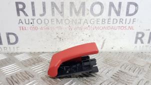 Used Hood lever Mercedes A (W176) 1.8 A-200 CDI 16V Price € 12,10 Inclusive VAT offered by Autodemontage Rijnmond BV
