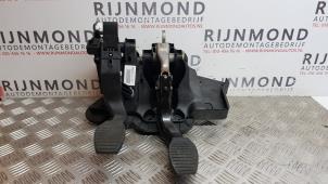 Used Set of pedals Opel Corsa E 1.3 CDTi 16V ecoFLEX Price on request offered by Autodemontage Rijnmond BV