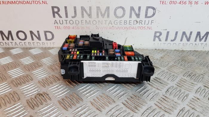 Fuse box from a BMW 5 serie (F10) 518d 16V 2014