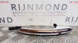 Usados Manija de puerta de 4 puertas izquierda delante Mini Countryman (F60) 1.5 12V Cooper ALL4 Precio de solicitud ofrecido por Autodemontage Rijnmond BV