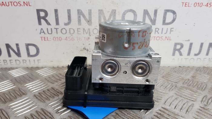 Begagnade ABS-pump Opel Corsa F (UB/UH/UP) 1.2 Turbo 12V 100 Pris € 302,50 Inklusive moms erbjuds av Autodemontage Rijnmond BV