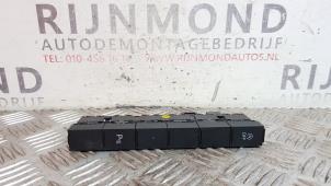 Used Switch (miscellaneous) Volkswagen Polo VI (AW1) 1.0 MPi 12V Price on request offered by Autodemontage Rijnmond BV