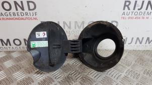 Used Tank cap cover Peugeot 207/207+ (WA/WC/WM) 1.4 16V VTi Price on request offered by Autodemontage Rijnmond BV