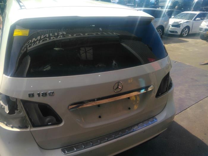Tailgate from a Mercedes-Benz B (W246,242) 1.6 B-180 BlueEFFICIENCY Turbo 16V 2014