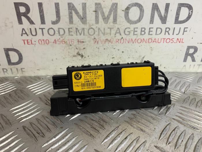 Begagnade Larmsensor Skoda Fabia II (5J) 1.2i 12V Pris på förfrågan erbjuds av Autodemontage Rijnmond BV