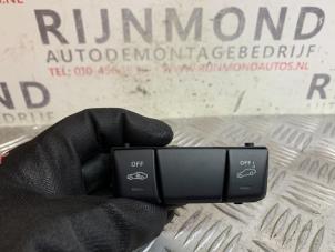 Used Switch (miscellaneous) Mercedes B (W246,242) 1.6 B-180 BlueEFFICIENCY Turbo 16V Price on request offered by Autodemontage Rijnmond BV
