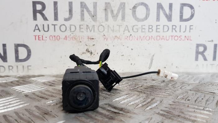 Reversing camera from a Mercedes-Benz B (W246,242) 1.6 B-180 BlueEFFICIENCY Turbo 16V 2014