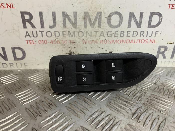 Electric window switch from a Renault Vel Satis (BJ) 3.5 V6 24V Autom. 2002