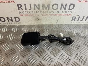 Used Front seatbelt buckle, left BMW 2 serie Gran Tourer (F46) 218i 1.5 TwinPower Turbo 12V Price € 54,45 Inclusive VAT offered by Autodemontage Rijnmond BV