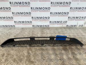Used Bumper grille Mercedes Sprinter 3t (906.61) 210 CDI 16V Price on request offered by Autodemontage Rijnmond BV