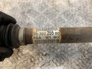 Used Front drive shaft, right Peugeot 308 (L3/L8/LB/LH/LP) 1.6 16V THP Price on request offered by Autodemontage Rijnmond BV