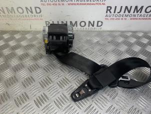 Used Front seatbelt, right Audi A4 Avant (B8) 2.0 TDI 16V Price € 108,90 Inclusive VAT offered by Autodemontage Rijnmond BV