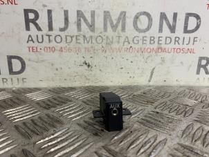 Used AUX / USB connection Audi TT (8J3) 2.0 TFSI 16V Quattro Price € 18,15 Inclusive VAT offered by Autodemontage Rijnmond BV