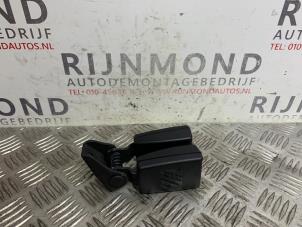 Used Rear seatbelt buckle, centre Audi TT (8J3) 2.0 TFSI 16V Quattro Price on request offered by Autodemontage Rijnmond BV