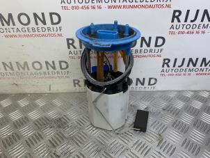 Used Petrol pump Audi TT (8J3) 2.0 TFSI 16V Quattro Price € 72,60 Inclusive VAT offered by Autodemontage Rijnmond BV