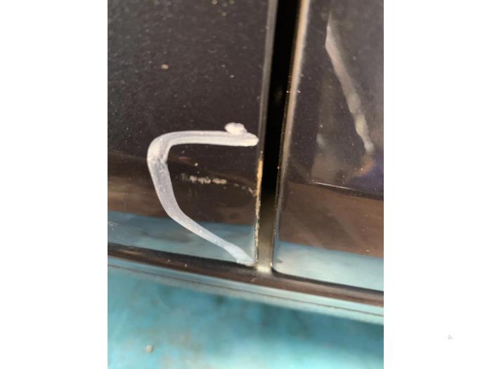 Tür 4-türig links vorne van een Volkswagen Golf VI Variant (AJ5/1KA) 1.6 TDI 16V 105 2010