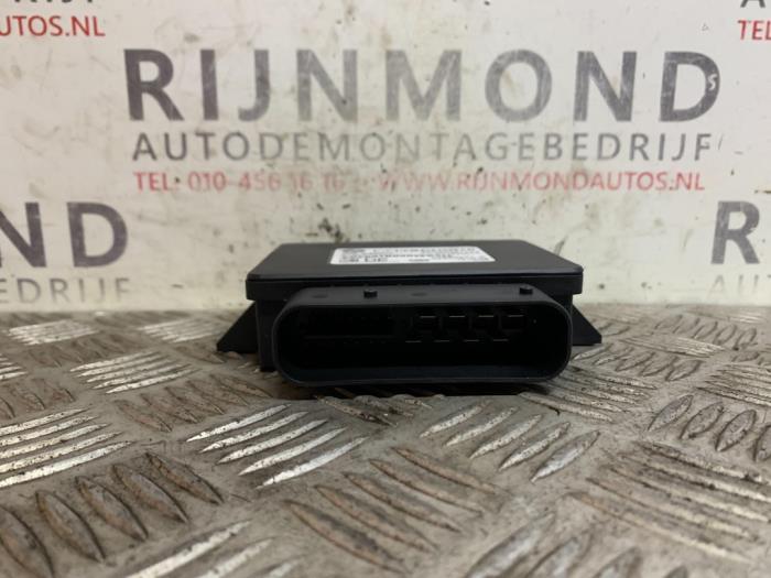 Parking brake module BMW X3 xDrive20d 16V EB685801701