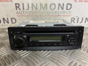 Używane Radioodtwarzacz CD Opel Combo 1.3 CDTI 16V ecoFlex Cena € 84,70 Z VAT oferowane przez Autodemontage Rijnmond BV