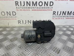Used Front wiper motor Volkswagen Golf VI (5K1) 1.2 TSI Price on request offered by Autodemontage Rijnmond BV